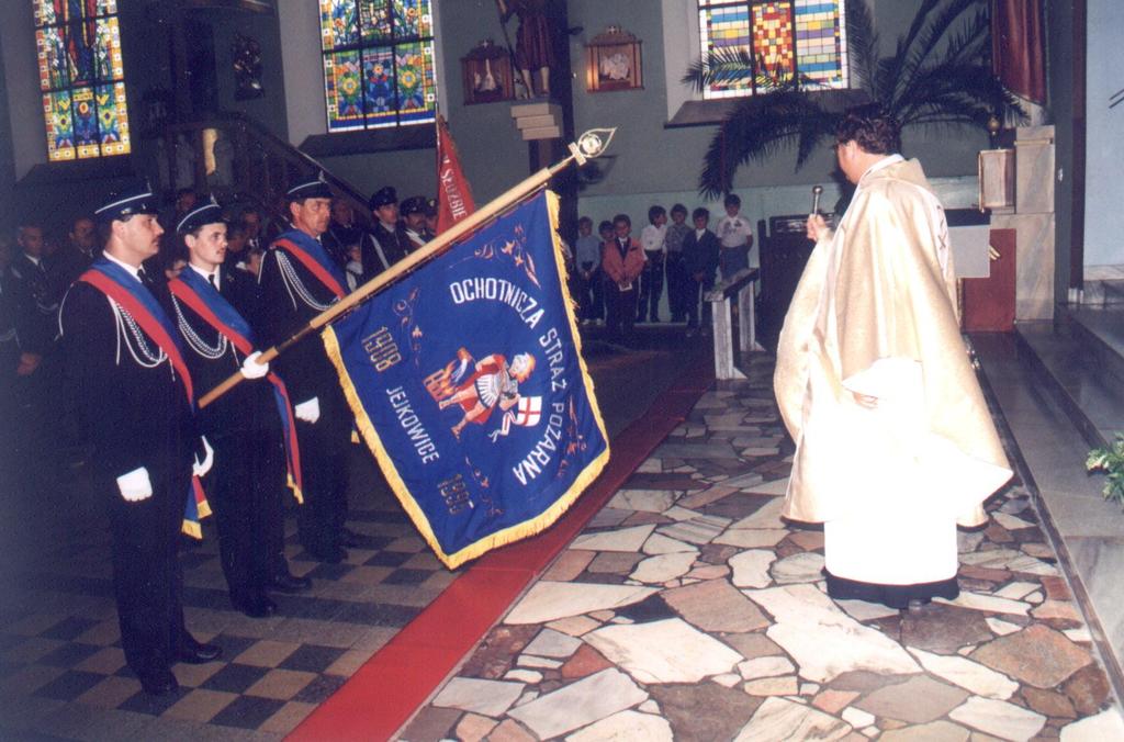 Gdy nastąpiły kolejne zmiany administracyjne w 1993 roku i Jejkowice ponownie stały się gminą 20.03.1994 r. odbyło się zebranie założycielskie OSP Jejkowice.
