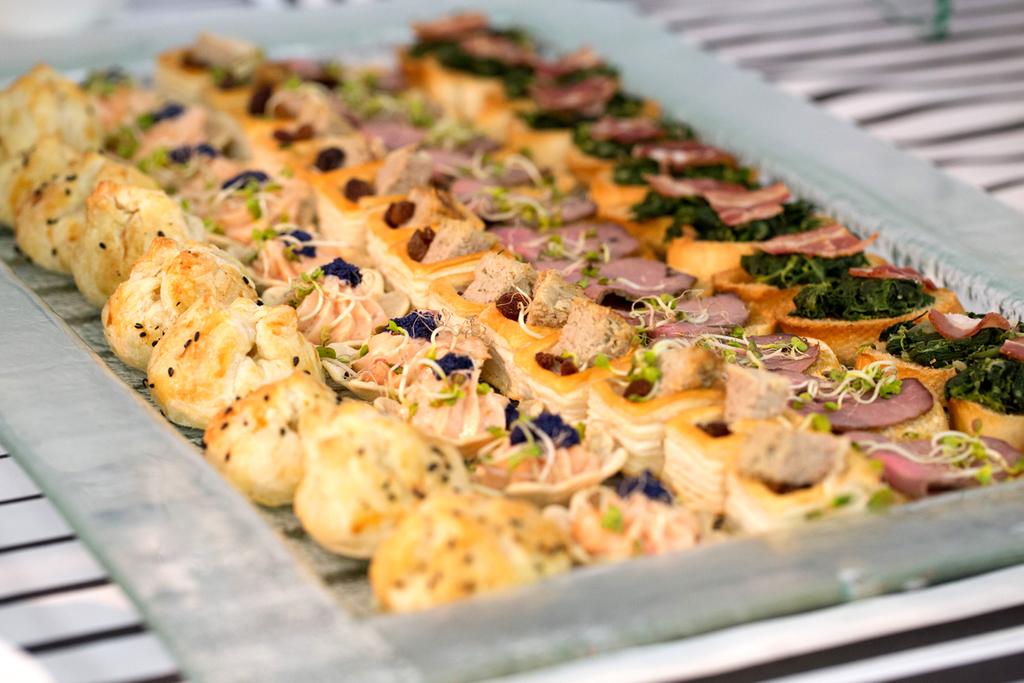 fot. Powozownia Catering Gastro Królscy i Gebru SP.J. ul. Lutycka 34, Poznań Maria Królska, 600 879 992, historia@krolscy-gebru.pl Dlaczego my?