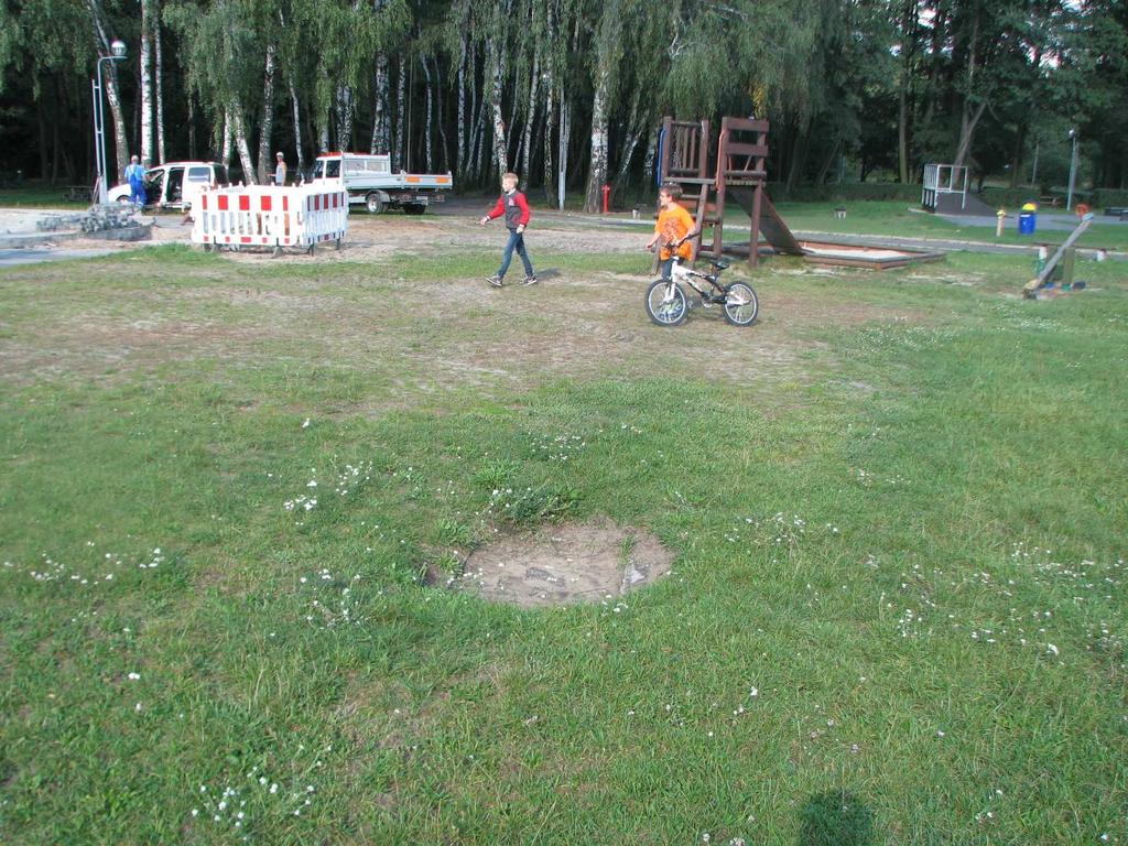 3. Wymiana pokrywy betonowej PB, gr. 20cm o wymiarach 1,0x1,0m wraz z montażem włazu Ø600 kl.