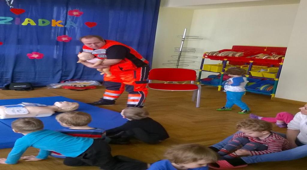 Na zakończenie artykułu chciałybyśmy opisać pierwsze spotkanie z cyklu Rodzic ekspert, które odbyło się 26 stycznia i choć nie był to rodzic tylko wujek, to naprawdę przyznać trzeba, że spotkanie