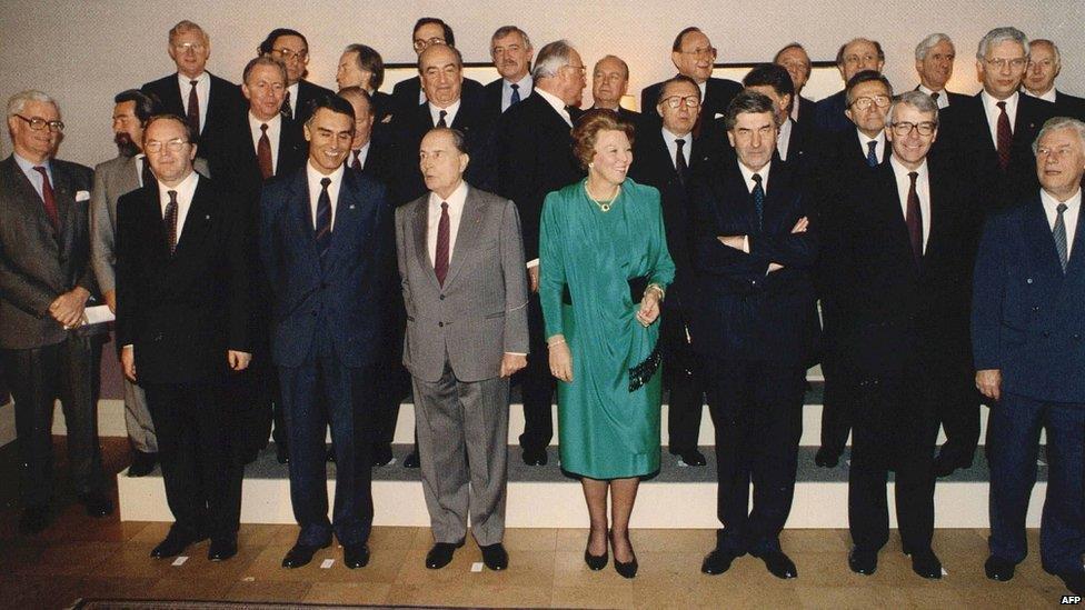 1992