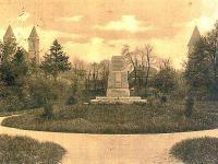 Śladami lwóweckich pomników Napisano dnia: 2017-05-09 17:29:44 Krótka historia nieistniejących lwóweckich pomników czyli polski pomnik Poległym za wolność tej ziemi w cieniu niemieckiej Germanii W