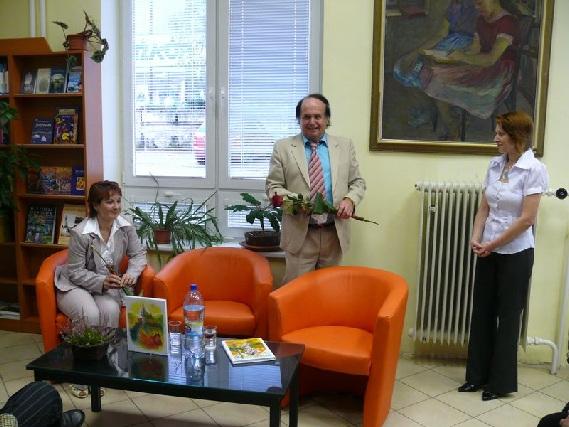 Súčasnosť tretie tisícročie Oravská knižnica Antona Habovštiaka je regionálnou kultúrnou, informačnou a vzdelávacou inštitúciou, ktorej zriaďovateľom je Žilinský samosprávny kraj. Od 9.12.