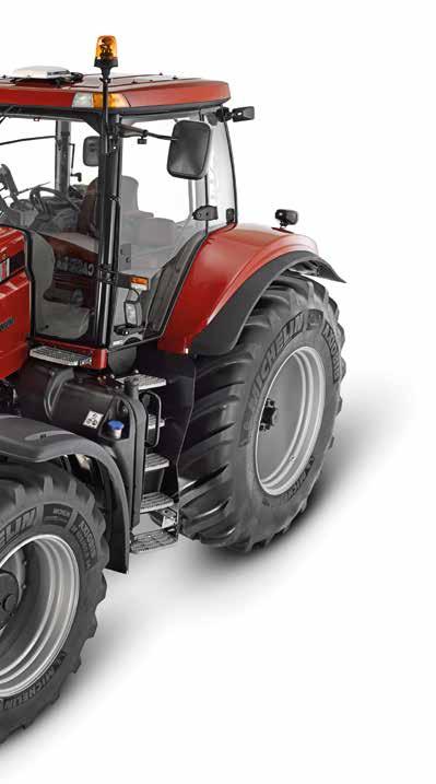 MOC I WYDAJNOŚĆ POD MASKĄ Potężny 6-cylindrowy silnik o pojemności 8,7 litra z turbosprężarką i chłodnicą międzystopniową korzysta z technologii SCR, która pozwala spełnić wymagania normy emisji UE