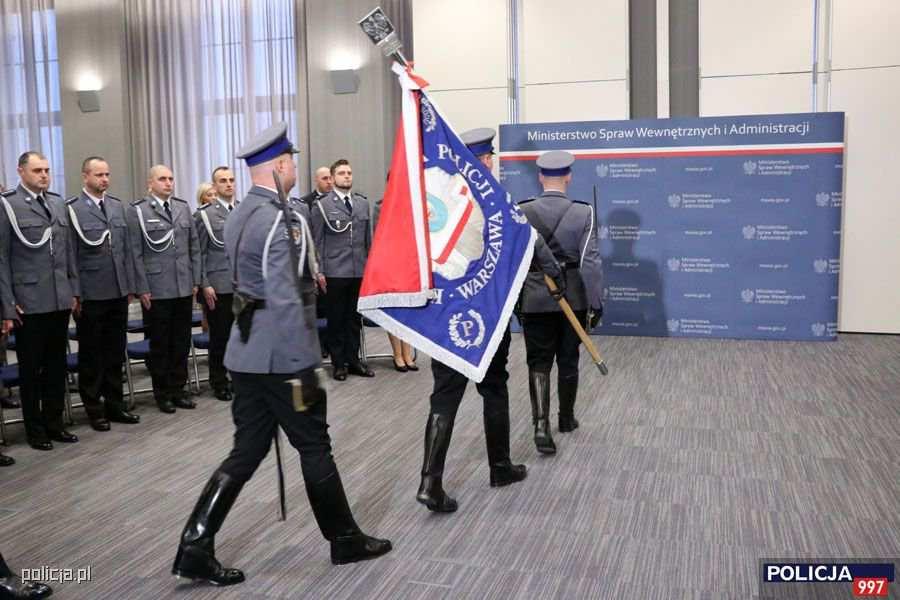Jeden funkcjonariusz Straży Granicznej otrzymał Medal za Ofiarność i Odwagę.