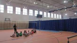Rys. 18 Hala Sportowa w Szkole Podstawowej w Ostrowitem. Rys. 19 Boisko typu,,orlik w Szkole Podstawowej w Ratyniu.