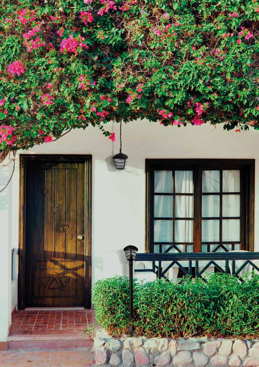 RILA EN RILA is the most classic garden fitting family with a replaceable light source with an E27 cap, offered by KANLUX.