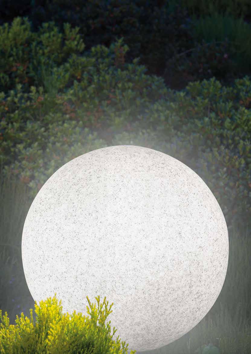 STONO EN The new family of STONO garden fixtures is characterised by its spherical shape and imitation granite stone.