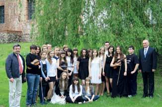 Burg Beeskow Bildungs-, Kultur- und Musikschulzentrum des Landkreises Oder-Spree Państwowa Wyższa Szkoła Muzyczna w Choszcznie, Państwowa Szkoła Muzyczna w Stargardzie Szczecińskim, Musikschule