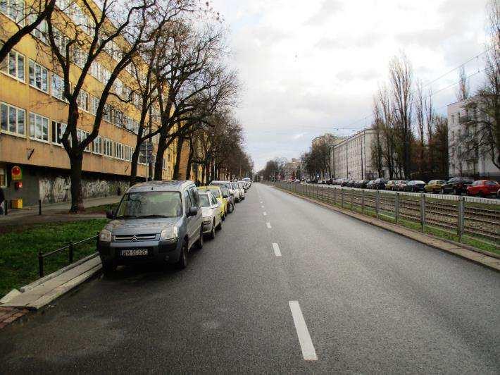 2.2.5.1.2 Potocka plac Wilsona Stan istniejący Droga główna, dwukierunkowa, dwujezdniowa, z dwoma pasami ruchu w każdym kierunku. Szerokość każdej z jezdni ok. 6,4 m, prędkość dozwolona to 50 km/h.