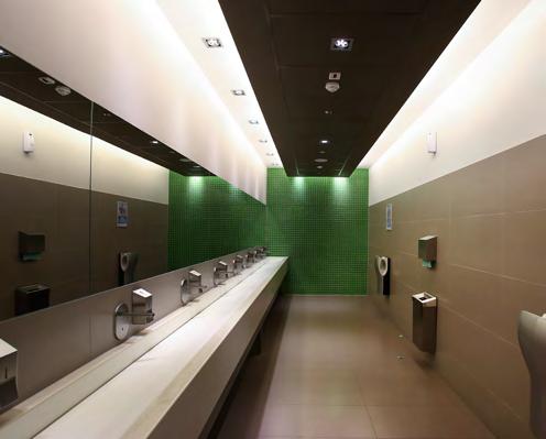 TOALETY PRODUKTY AMARO 31 BASE LED IP44 32 CAMELEON IP54 33 PRIMA LED 38 PRZYKŁAD Oprawa: PRIMA LED Powierzchnia pomieszczenia: 6,02 m2 Liczba opraw: 3 Zużycie energii: Zapotrzebowanie na energię: 22