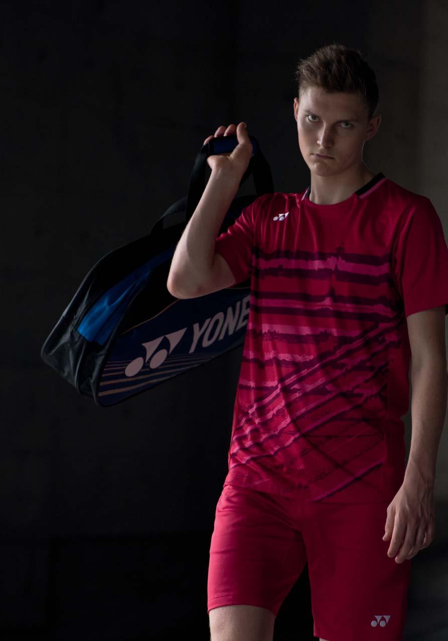 TORBY Wszystkie torby YONEX zostały zaprojektowane specjalnie dla