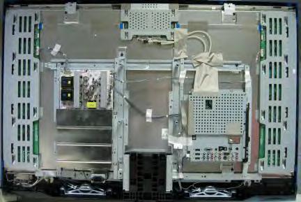 Bezpośrednie podświetlenie tylne LED telewizorów LCD firmy LG na podstawie modelu 47LG90 Zygmunt Grabowski Wprowadzenie Podświetlanie matrycy LCD diodami LED może być realizowane na kilka sposobów.