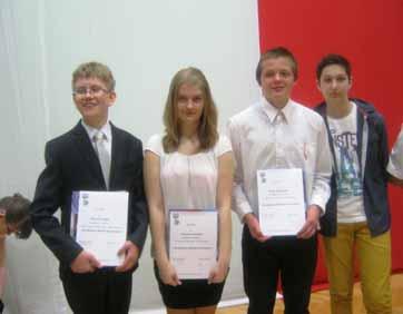 obcego. W naszej szkole był to język niemiecki i angielski. Czy tegoroczne egzaminy były trudne zapytaliśmy trzecioklasistów. 2 Fot. Red.
