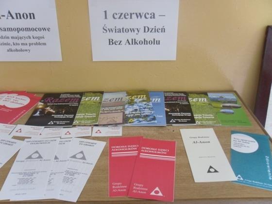 W szkole zorganizowane zostało stanowisko z ulotkami i literaturą Al-Anon oraz kroniką Regionu Podkarpacie.