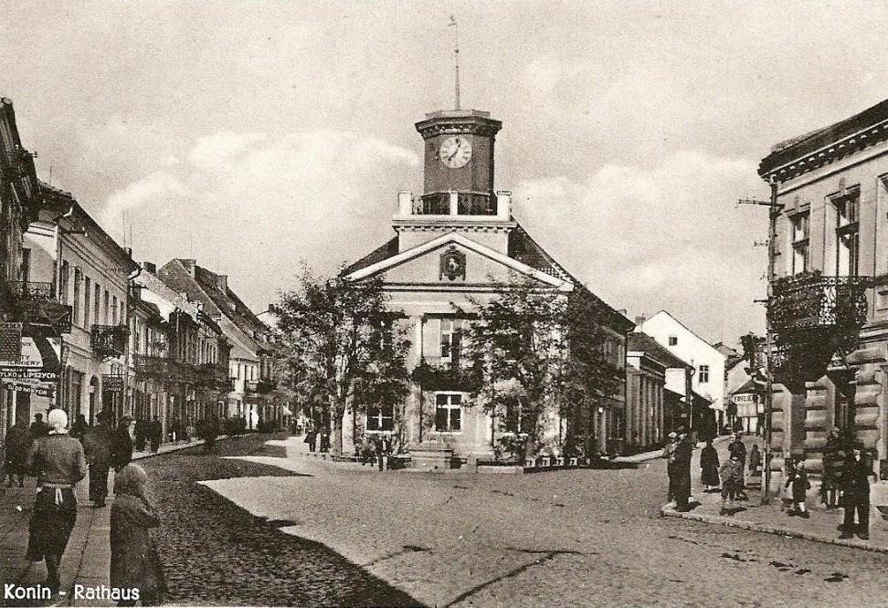 Historia Konina Historia Konina Konin leży w środkowej części Polski. Tak dawniej jak i dziś w bezpośrednim Konin leży w sąsiedztwie środkowej części miasta Polski.