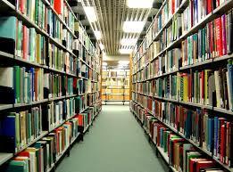 W innym znaczeniu jest to także nazwa samego budynku, zawierającego zbiory biblioteczne. Oprócz samych zbiorów, często równie cennym źródłem informacji są ich katalogi.