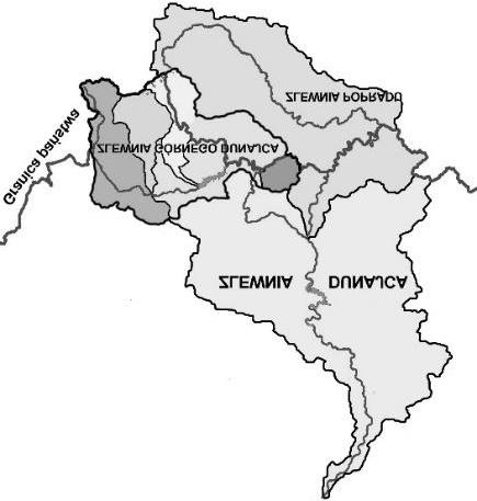 Funkcje trwałych użytków zielonych na obszarach górskich... 131 Rycina 1. Zlewnia górnego Dunajca na tle całej zlewni Dunajca oraz Popradu Figure 1.