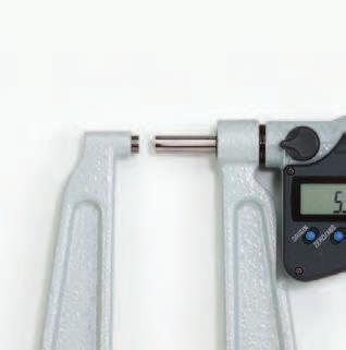mm : ø 6,35 mm głębokość kabłąka do 3 mm : ø 8 mm, skok gwintu wrzeciona,5 mm, Nacisk pom.