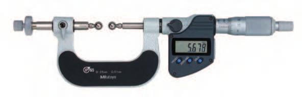 kluczem i 1 baterią Wymienne końcówki kowadełka/ wrzeciona nie dołączone Opis 5CZA662 Kabel Digimatic z przyciskiem danych (1 5CZA663 Kabel Digimatic z przyciskiem danych (2 2AZD79B Kabel łączący
