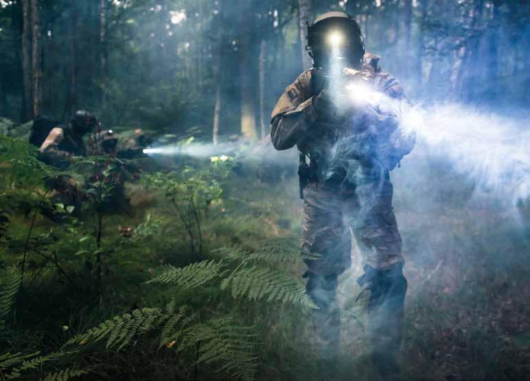 Mactronic Lights Up Your Every Mission Tactical Lighting Catalog M-Force Headlamps for your special ops / Linia latarek czołowych M-Force Our technical crew and partners in the armed forces put our