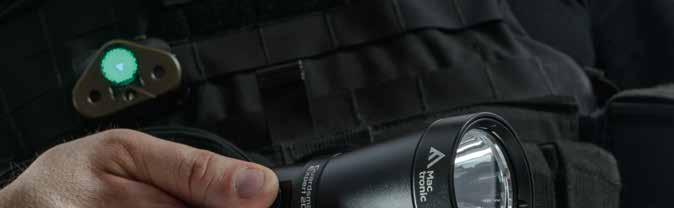cd 100% 40 h 50% 75 h 10% 180 h 2% 280 h Red LED 100% 150 h Red LED SOS 200 h 60 40 38 mm 97 g Red LED While hunting or on maneuvers stealth is essential.