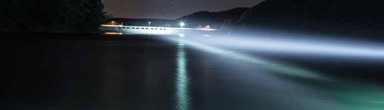 Mactronic Lights Up Your Every Mission Tactical Lighting Catalog Searchlight L-JML10000 470m 850 LUMS Rechageable searchlight with rear warning light Szperacz ładowalny z tylnym światłem