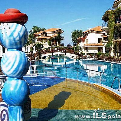 LUKSUSOWYM KOMPLEKSIE PRZY PLAŻY I MORZU ZA JEDYNE 547,58 EUR/M2! PONAD 43.