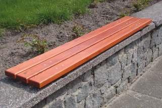 ŁAWKA ST 2 Długość ławki 170 cm Szerokość ławki 36 cm Długość siedziska 170 cm na stałe poprzez przykręcenie kołkami rozporowymi do konstrukcji murowanej.