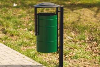 KOSZE NA ŚMIECI KOSZE NA ŚMIECI KOSZ MIEJSKI Wysokość całkowita 100 cm Pojemność 30 l Średnica wkładu 28 cm Popielnica we wkładzie NA ZAMÓWIENIE KOSZ ROMA Wysokość