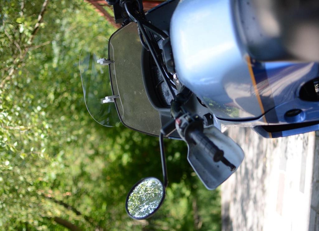 1 Deflektory motocyklowe 2017 Budujemy markę nowoczesnych i niezawodnych akcesoriów motocyklowych.