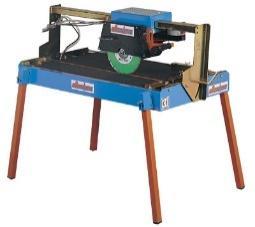 głębokość cięcia- 160mm masa 78kg moc silnika 4,0kW / 400 V 3 fazy maks. śr. tarczy 700mm maks. długość cięcia 670mm maks.