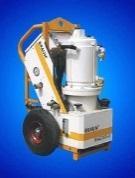 Głębokość cięcia 680mm + agregat hydrauliczny (sterowanie ręczne), moc 22kW Piła jak wyżej + agregat hydrauliczny(sterowanie