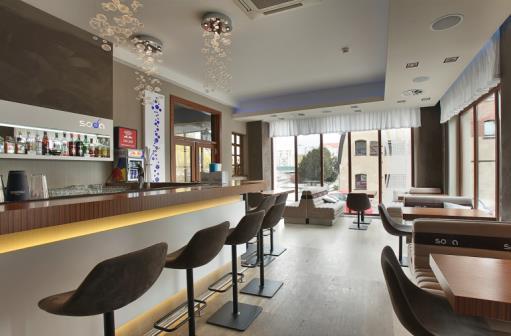 bar   bar