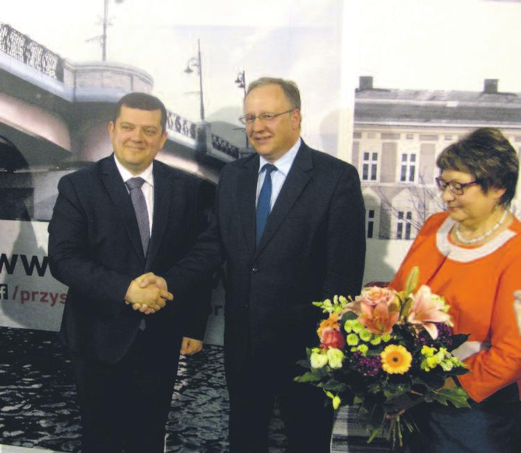 2 mija dzień Lipiec 2017 r. KALENDARIUM Lipiec 2017 w 1.07. 2006 r. - premierą sztuki Nocleg w Apeninach otwarto Teatr Letni. w 2.07. 1257 r. - założono miasto Gorzów. 2008 r.
