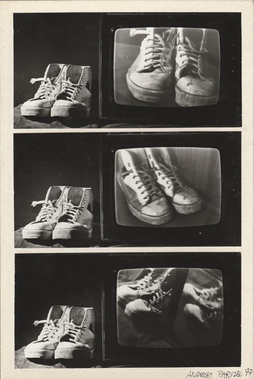 16. Andrzej Paruzel (1952) Trampki w telewizji 1977 trzy odbitki żelatynowo srebrowe o wym. 9 x 18,7 cm każda, podklejone na białym kartonie o wym. 29,5 x 19,5 cm sygn., i dat.