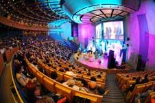 Auditorium Maximum ul. Krupnicza 33, Kraków Obiekt położony jest w centrum Krakowa, został otwarty w 2005 r.