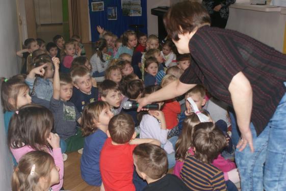 W baśniowy wątek powstania Warszawy i jej herbu pozwoliła wprowadzić przedszkolaki legenda