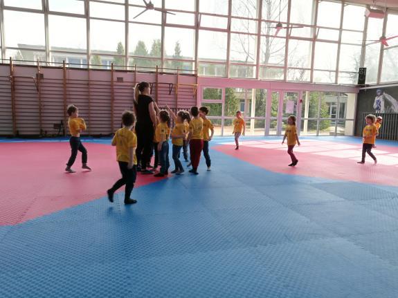 Grupa najstarsza Smerfy w ramach Dziecięcej Akademii Sportu dnia 17 i