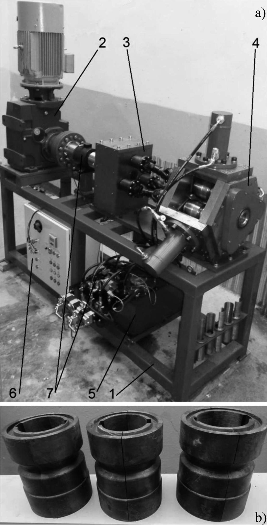 423 rotary moment converter, displacement converter and pressure convertors. Signals from all sensors are registered digitally by means of measuring chart and portable computer.