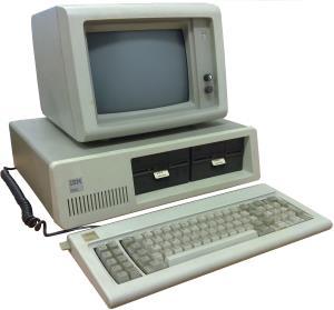 Komputer IBM PC (1982) Rodzic współczesnych komputerów osobistych PC Personal Computer Rola IBM w standaryzacji