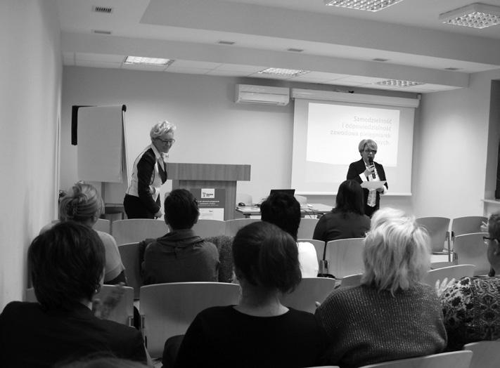 U innej grupy chorych osób stosujących strategię poszukiwania informacji w celu radzenia sobie ze stresem obalanie mitów i dostarczanie rzetelnej wiedzy jest doskonałym sposobem ochrony przed