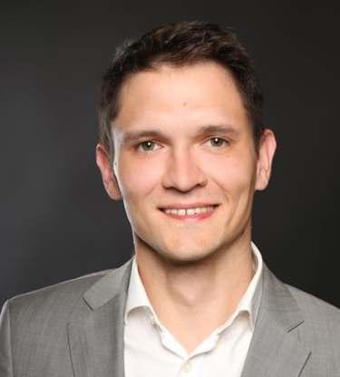 Patryk mia³ okazjê zdobywaæ doœwiadczenie w handlu z elit¹ niemieckich traderów, osobami które s¹