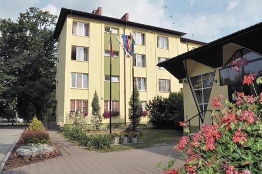 Kwartalnik Powiatu Puławskiego Nowe adresy ww. szkół i placówek: a) Regionalnego Centrum Kształcenia Ustawicznego w Puławach tj.