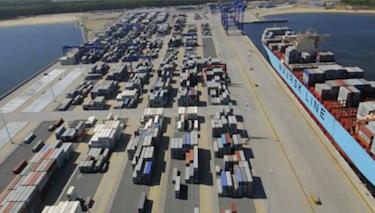 Przemysłowe Nabrzeże Chemików Basen Górniczy Nabrzeże Obrońców Poczty Polskiej Terminal Promowy Westerplatte Baza Paliw Płynnych Terminal Węglowy Terminal Przeładunku Gazu Płynnego (LPG) Terminal