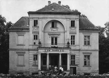 Pałac w Lubniewicach, tzw. Stary Zamek, pocztówka z 1974 r. Ze zbiorów WiMBP w Gorzowie Wlkp. Herrenhaus in Königswalde Nm., sog.
