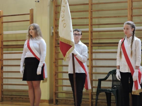 Wiwat Maj, 3 Maj Wyniki konkursu FOX z języka angielskiego W piątek 29.04.2017 r. w naszej szkole odbył się apel poświęcony Rocznicy Uchwalenia Konstytucji 3 Maja.