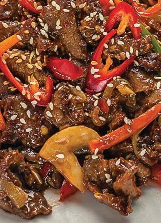 ..34 BEEF CHIRI (300g) Smażona wołowina z warzywami i chili Sauteed beef with chili pepper.