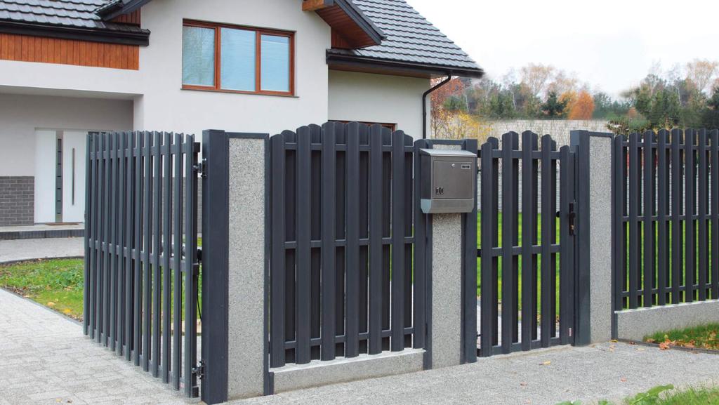 ogrodzenia SZTACHETOWE / PALE fences MODEL: PS 003 L(N) Brama uchylna, przęsła oraz furtka wykonane w modelu PS 003 L(N).
