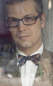 Zależy nam na wciągnięciu odbiorców w żywy i twórczy kontakt z młodą, ambitną literaturą, także przez jej integrację z innymi dziedzinami działalności artystycznej, oraz na ożywieniu struktur
